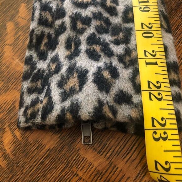 NEW Cupcakes and Cashmere Cheetah Print Moto Jacket Size XS Mob Wife NWT - Picture 14 of 16